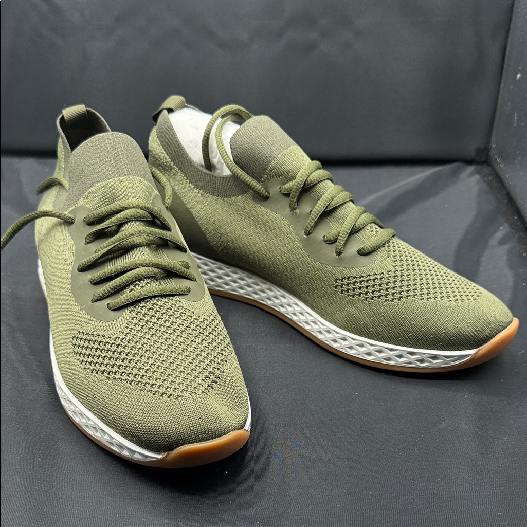 J/Slides Olive Knit Lace-Up Men's Sneakers With Gum Sole